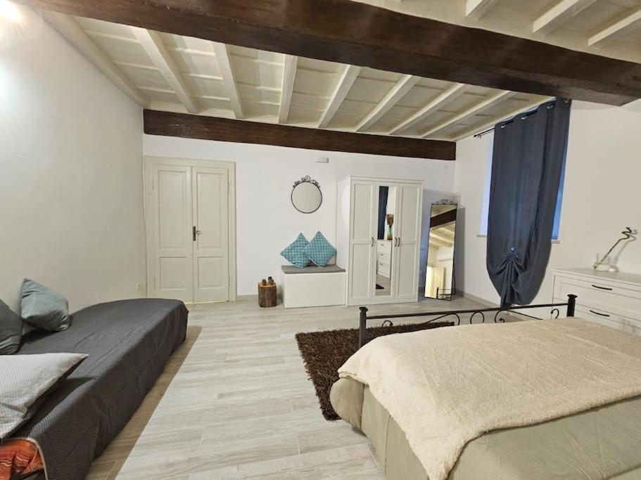 Apartamento Il Rifugio Di Trip Mantua Exterior foto